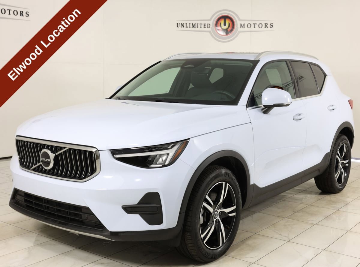 Used 2025 Volvo XC40 B5 Core AWD/4WD image 5