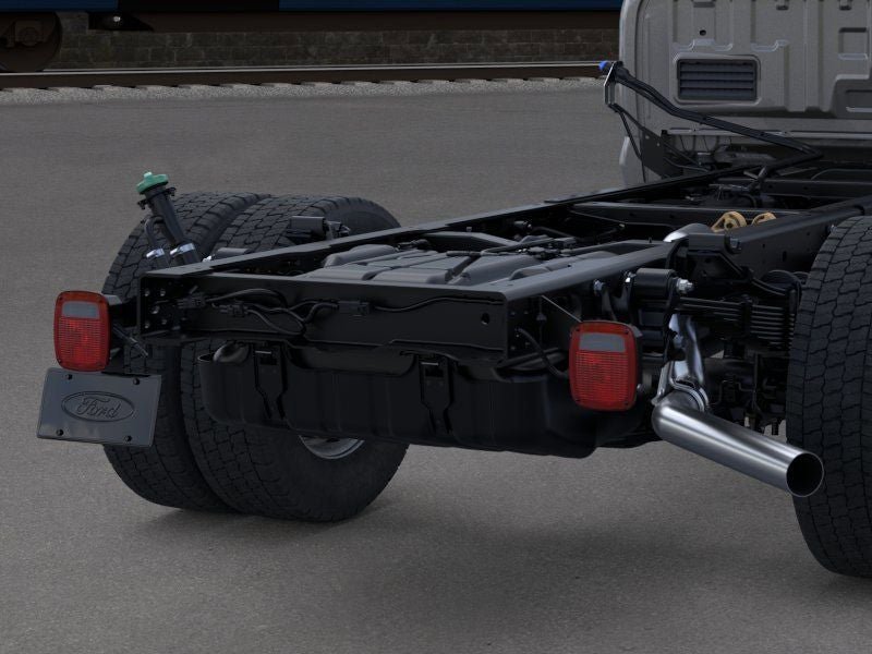 New 2026 Ford F550 4x4 Crew Cab image 21