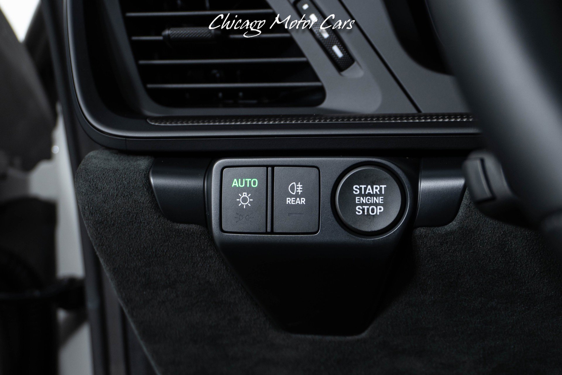 Used 2025 Porsche 911 GTS image 32