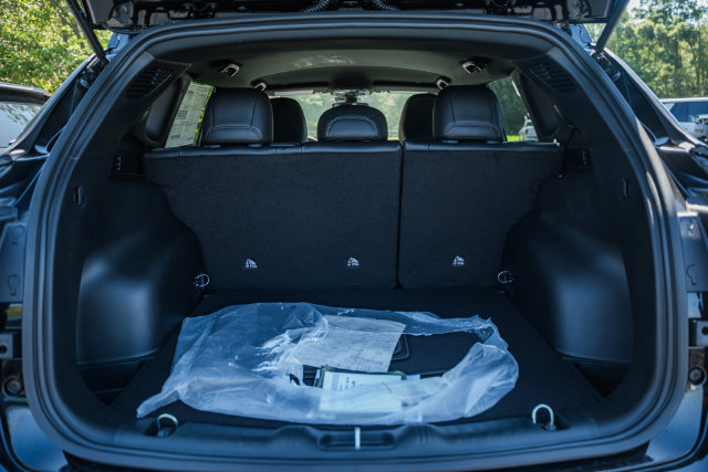 New 2026 Jeep Compass Latitude AWD/4WD image 11