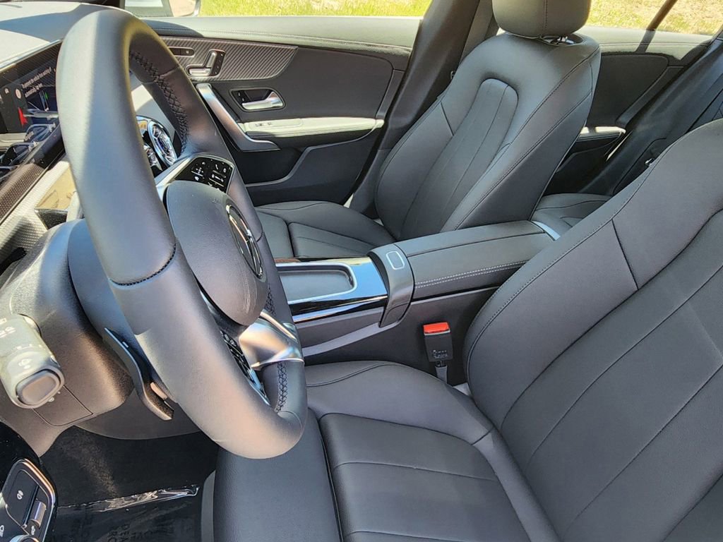 New 2025 Mercedes-Benz CLA 250 4MATIC image 11