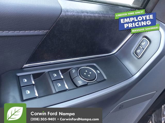 New 2025 Ford F150 Lightning Flash AWD/4WD image 11
