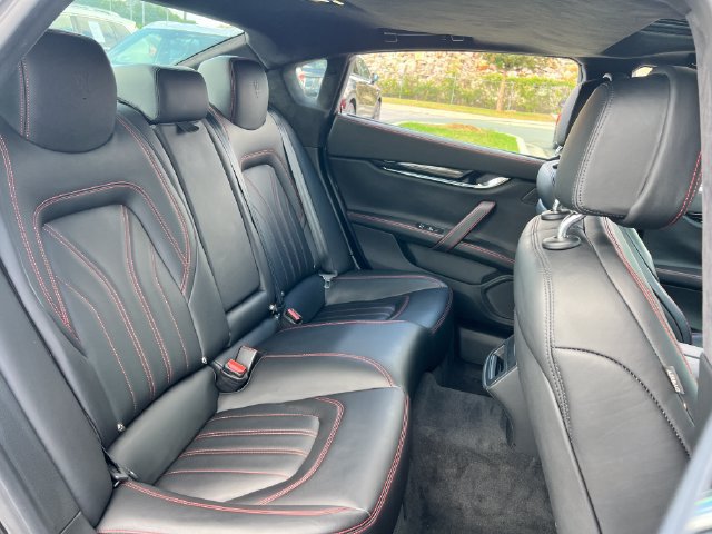 Used 2016 Maserati Quattroporte S RWD image 25