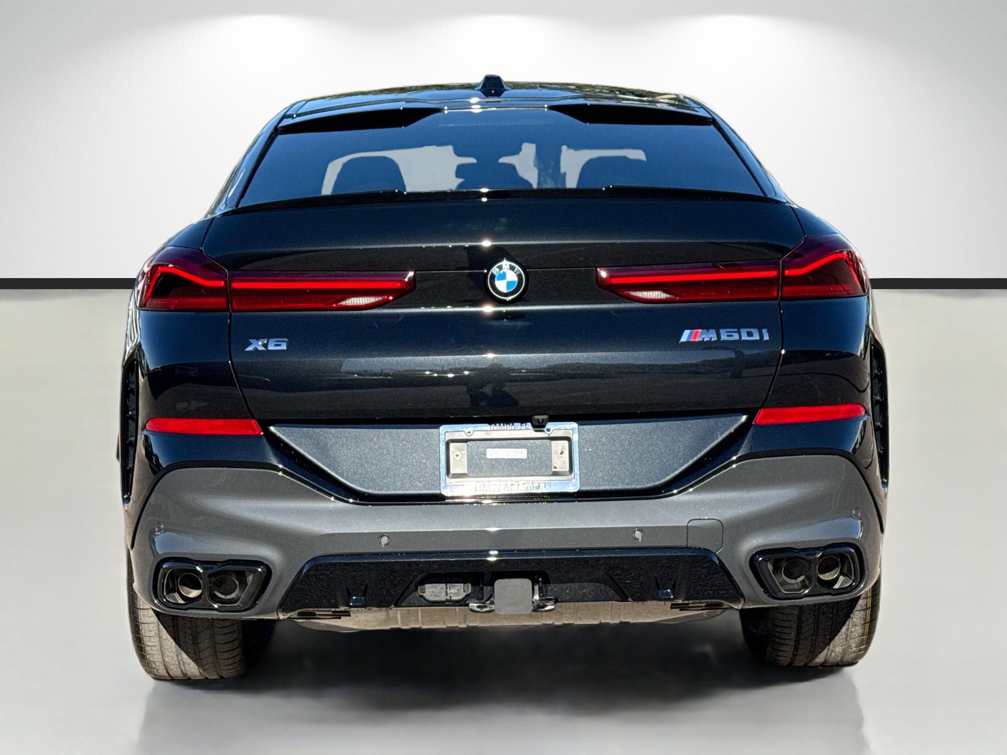 New 2026 BMW X6 M60i image 4