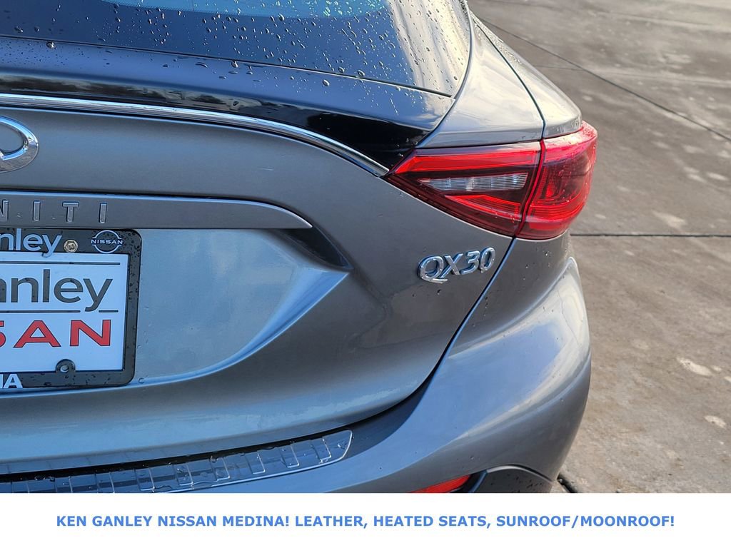 Used 2018 INFINITI QX30 Premium w/ Cargo Package image 15