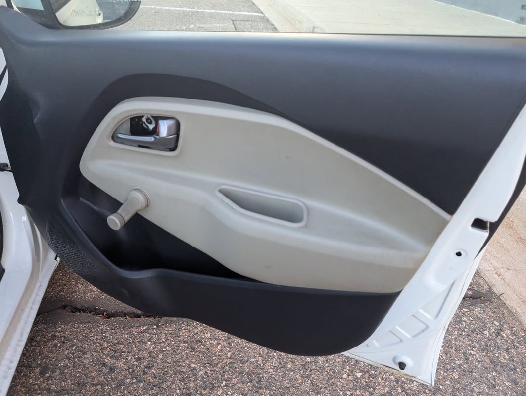 Used 2013 Kia Rio LX image 25