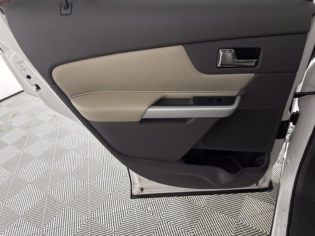 Used 2014 Ford Edge SEL w/ Equipment Group 205A FWD image 12