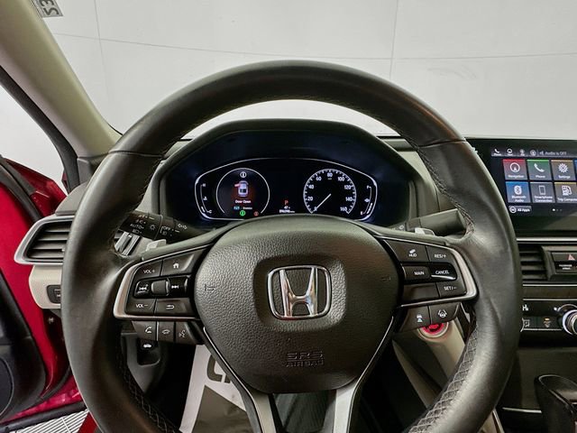 Used 2018 Honda Accord Touring image 11