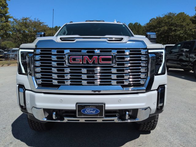 Used 2025 GMC Sierra 2500 Denali w/ Denali Reserve Package AWD/4WD image 9