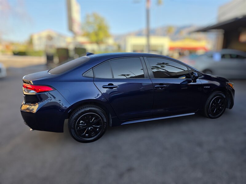 Used 2021 Toyota Corolla LE w/ Carpet Mat Package (TMS) FWD image 7