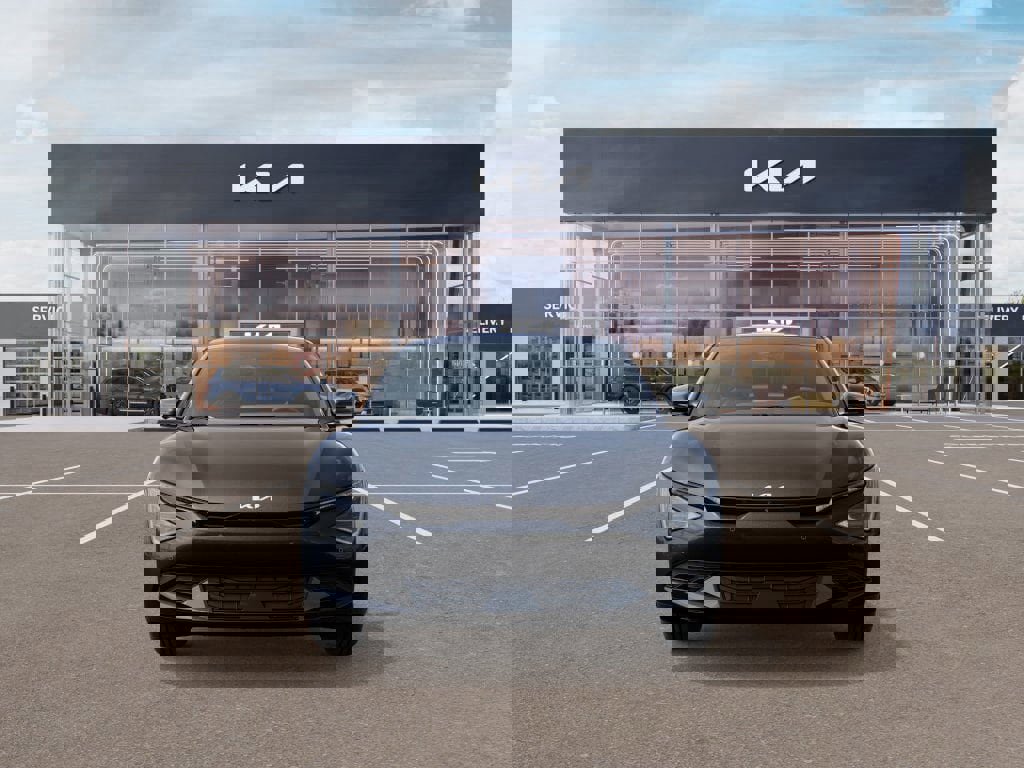 New 2025 Kia EV6 Light w/ Light LR Technology Package image 2