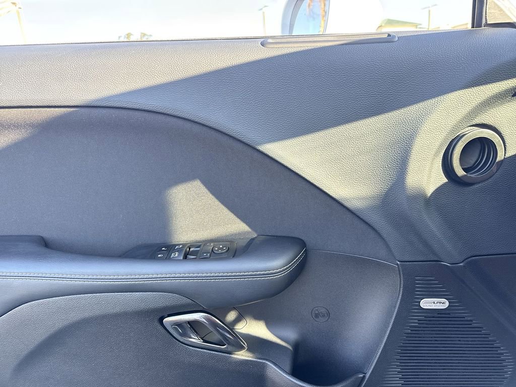Used 2020 Dodge Challenger SRT Hellcat image 11