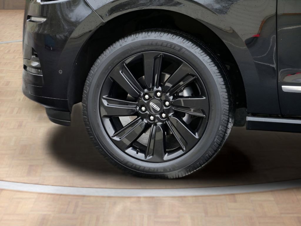 Certified 2023 Lincoln Navigator Reserve AWD/4WD image 9