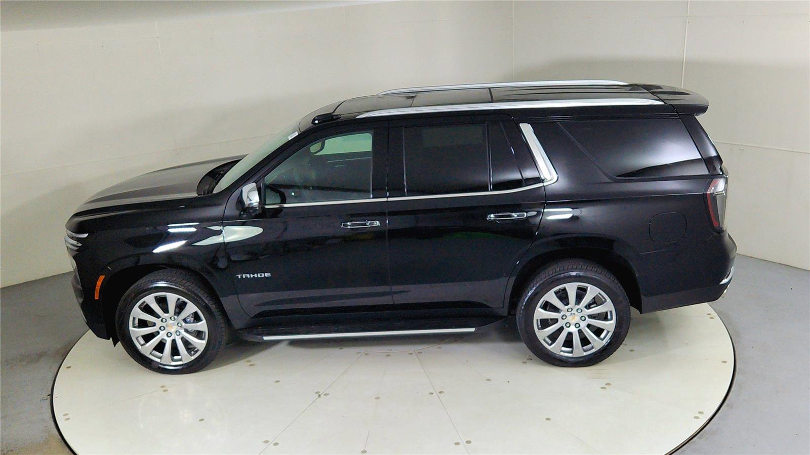 New 2026 Chevrolet Tahoe Premier w/ Sun And Tow Package image 19