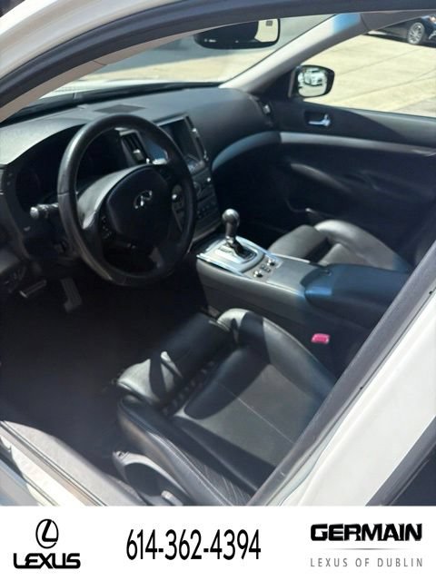 Used 2011 INFINITI G37 x Sedan w/ Premium Pkg AWD/4WD image 2
