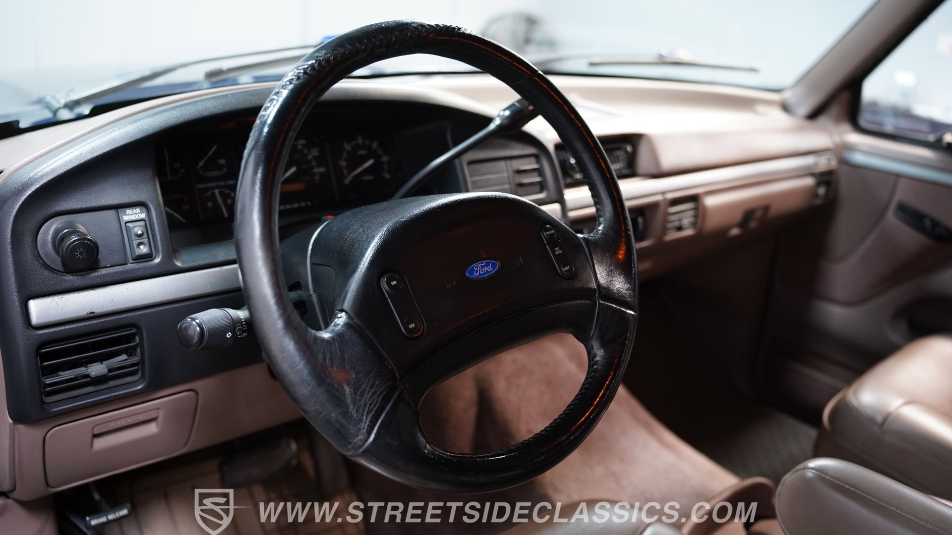 Used 1992 Ford Bronco Eddie Bauer AWD/4WD image 30