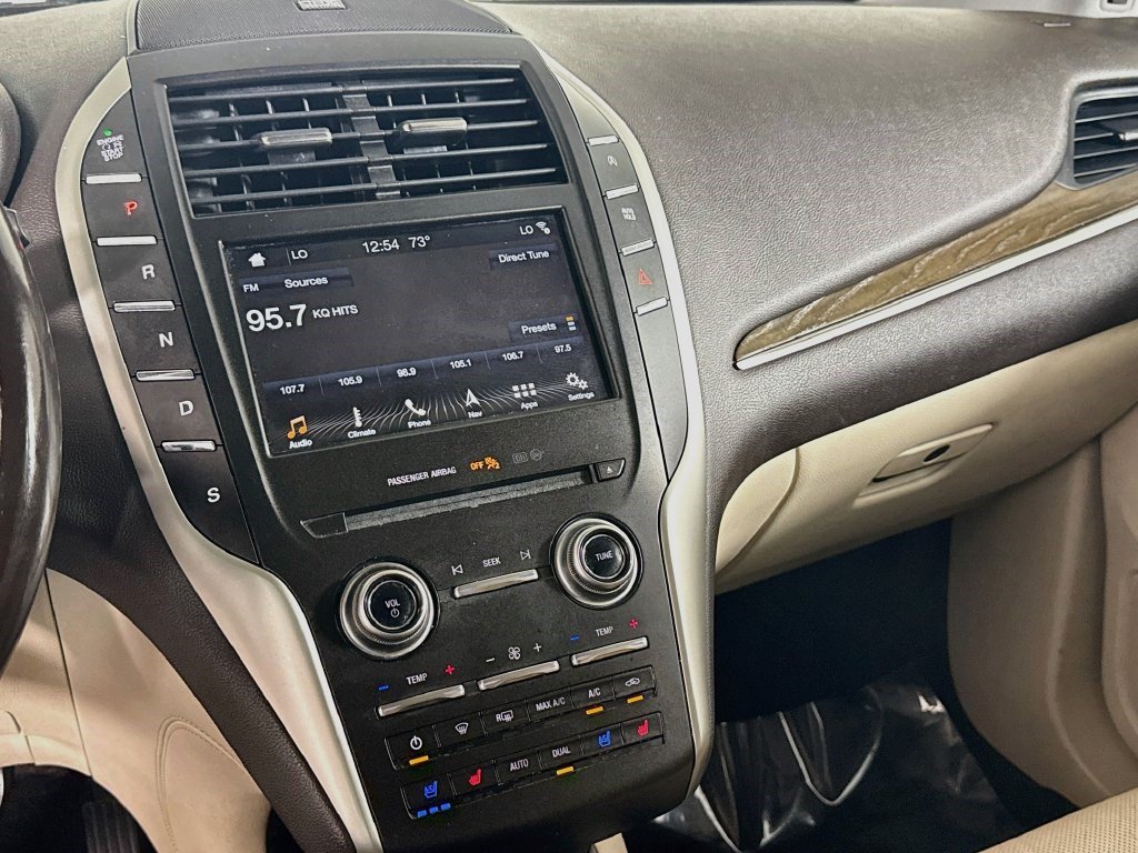Used 2019 Lincoln MKC Reserve w/ MKC Climate Package FWD image 17