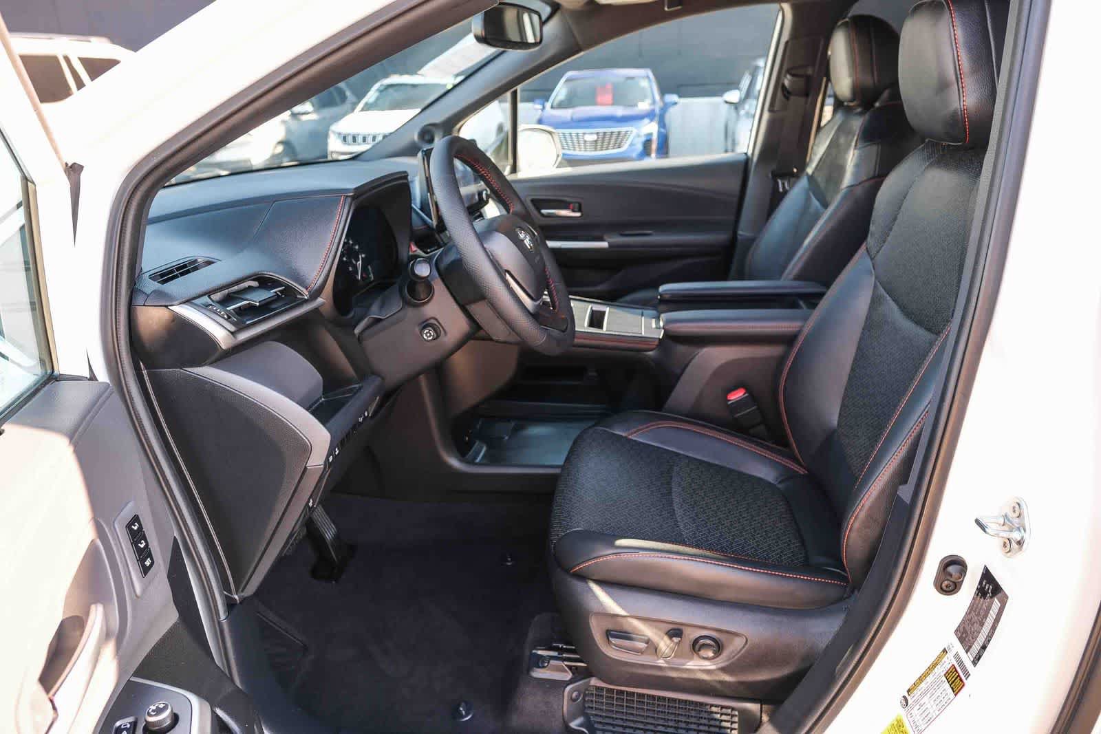 Certified 2024 Toyota Sienna XSE w/ XSE Premium Package FWD image 19