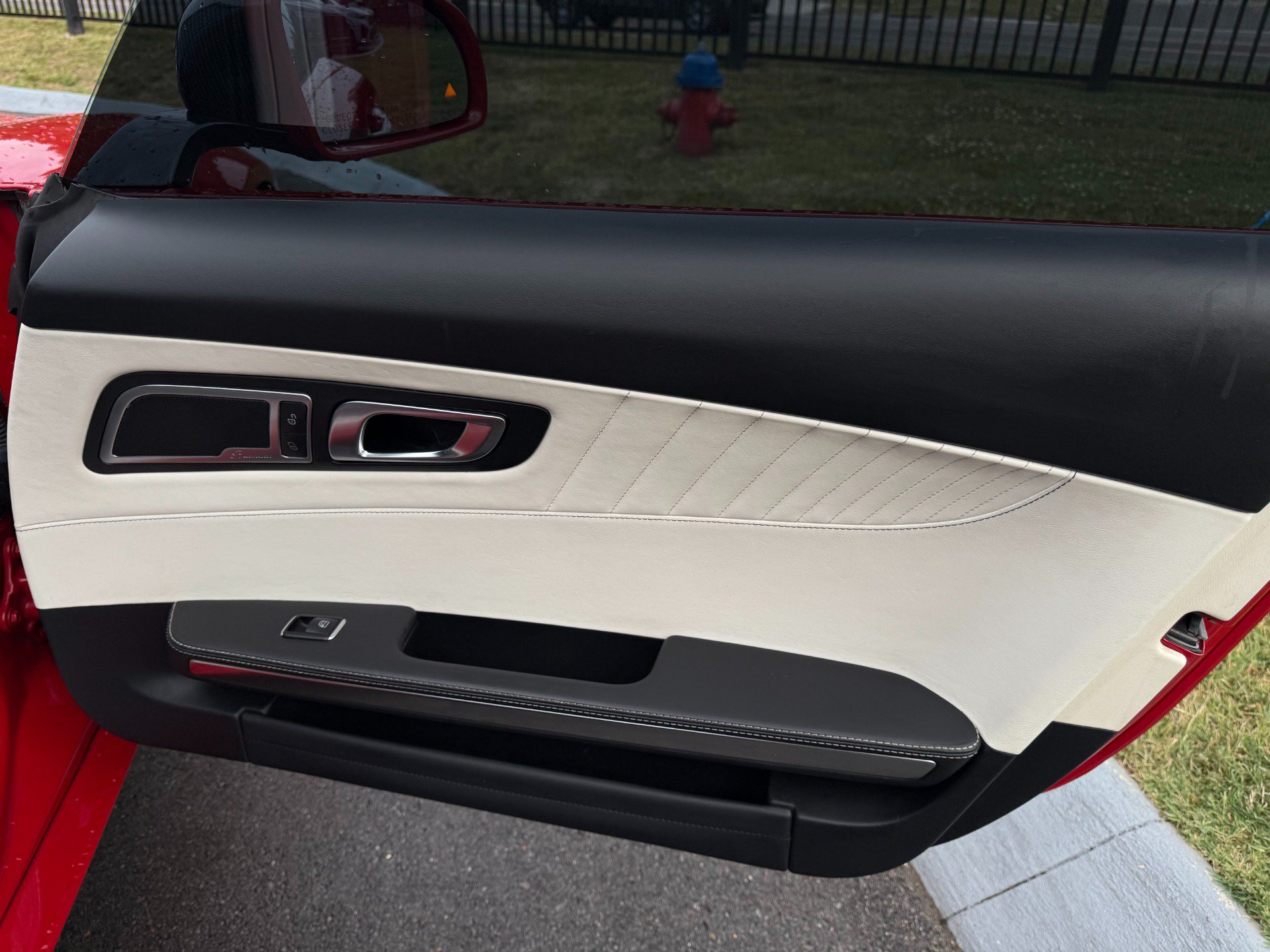 Used 2016 Mercedes-Benz AMG GT S image 16