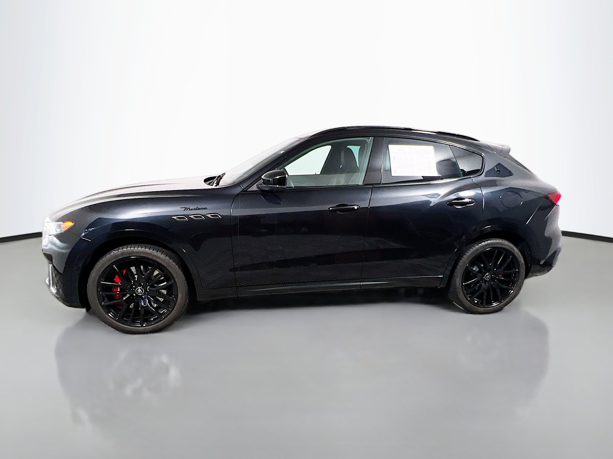 Used 2022 Maserati Levante Modena AWD/4WD image 9