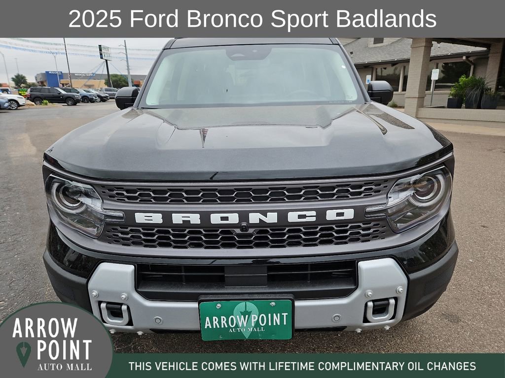 Used 2025 Ford Bronco Sport Badlands AWD/4WD image 3