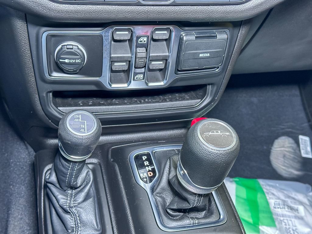 New 2026 Jeep Gladiator Sport image 25