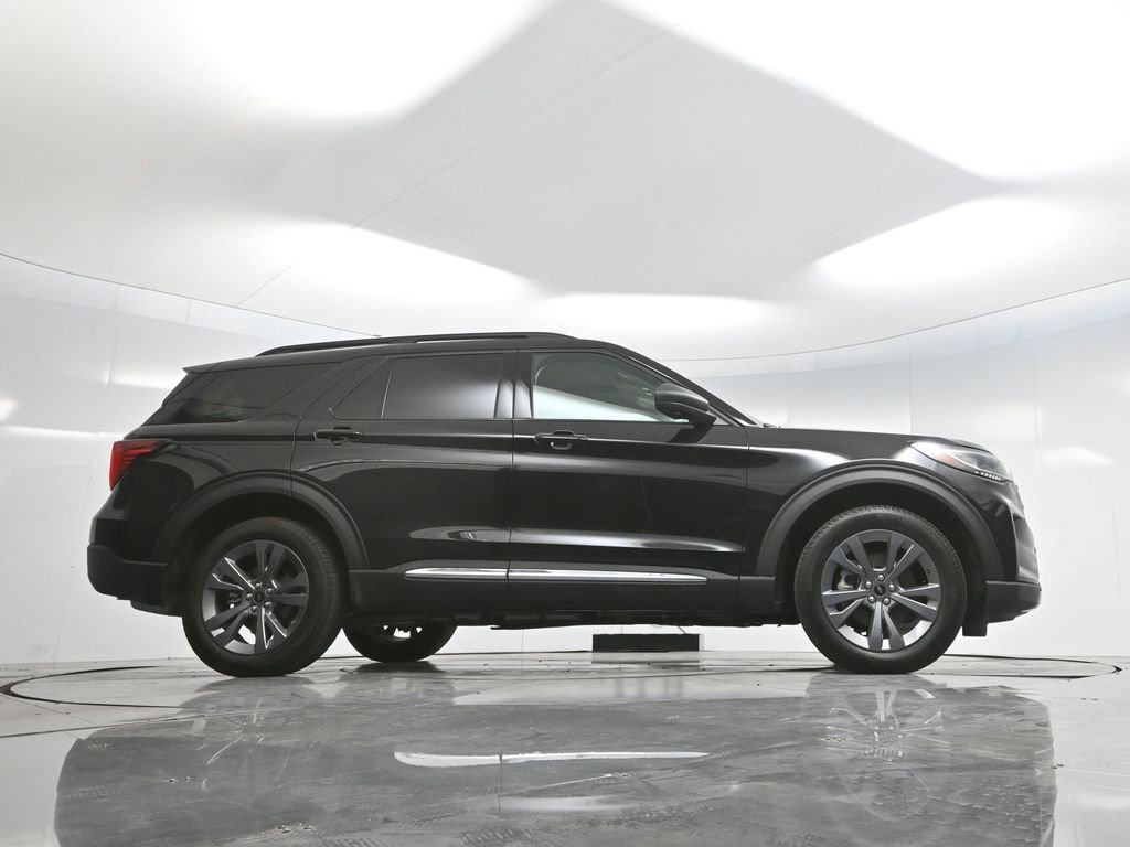 New 2025 Ford Explorer Active w/ Active Comfort Package image 69
