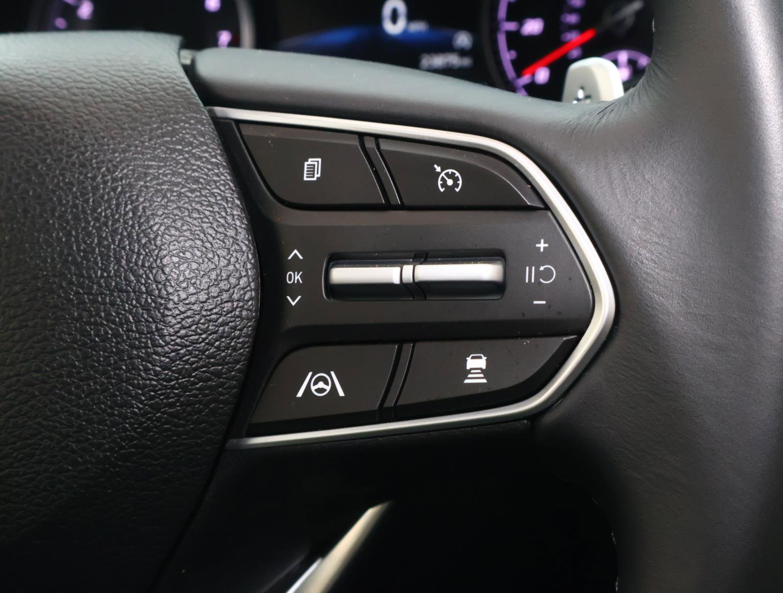 Used 2023 Hyundai Santa Fe SEL w/ Cargo Package image 23