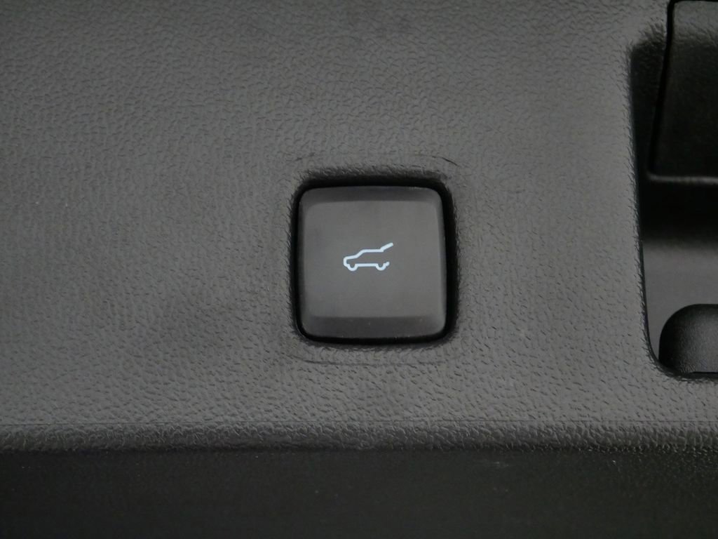 Used 2023 Ford Escape ST-Line Elite w/ Premium Technology Package image 18