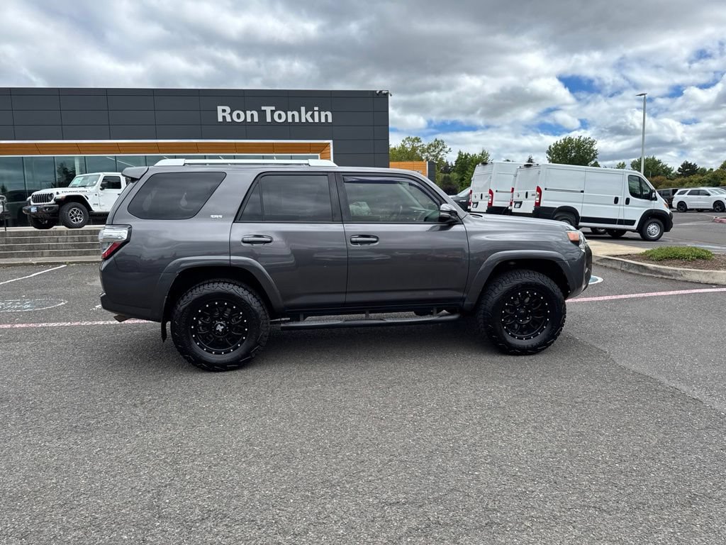 Used 2016 Toyota 4Runner SR5 Premium AWD/4WD image 12