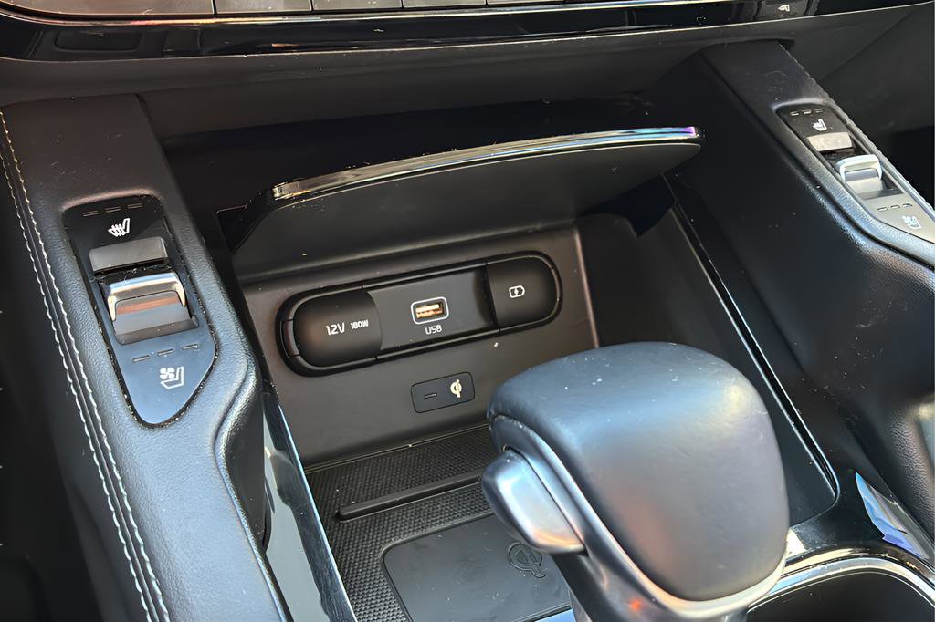 Used 2021 Kia Telluride SX w/ SX Prestige Package image 37