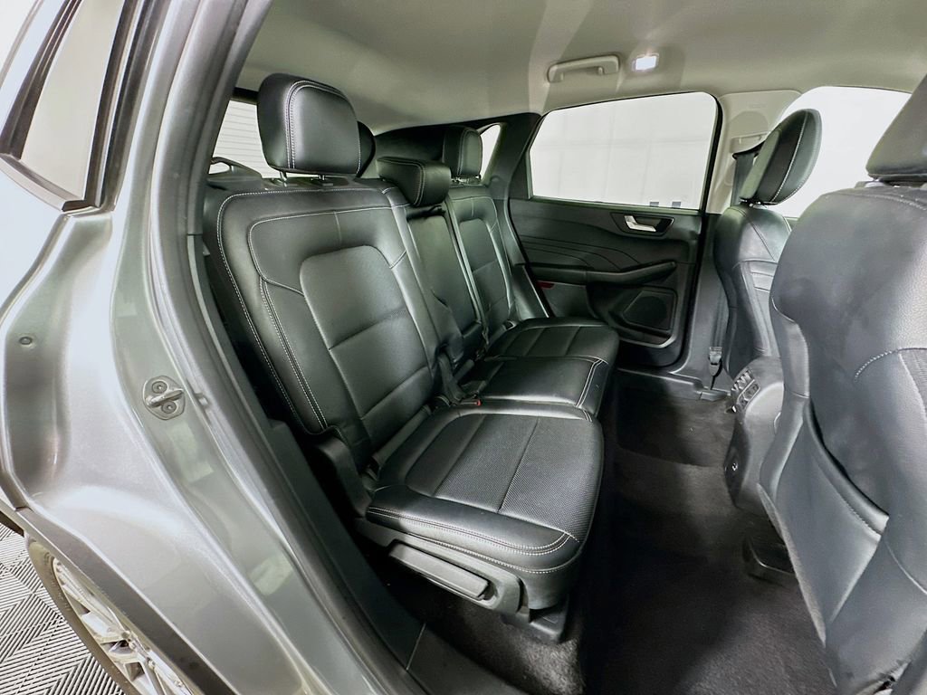 Used 2022 Ford Escape SEL FWD image 32