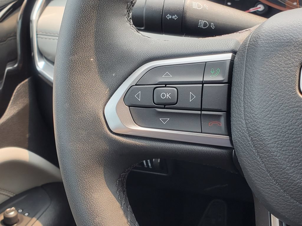Used 2023 Jeep Compass Limited AWD/4WD image 14