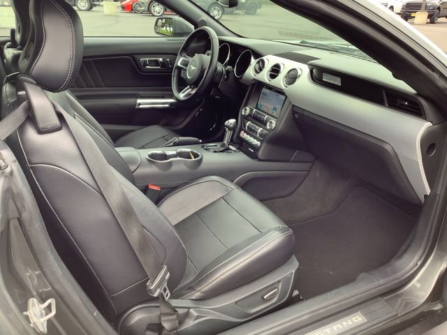 Used 2016 Ford Mustang Premium RWD image 27