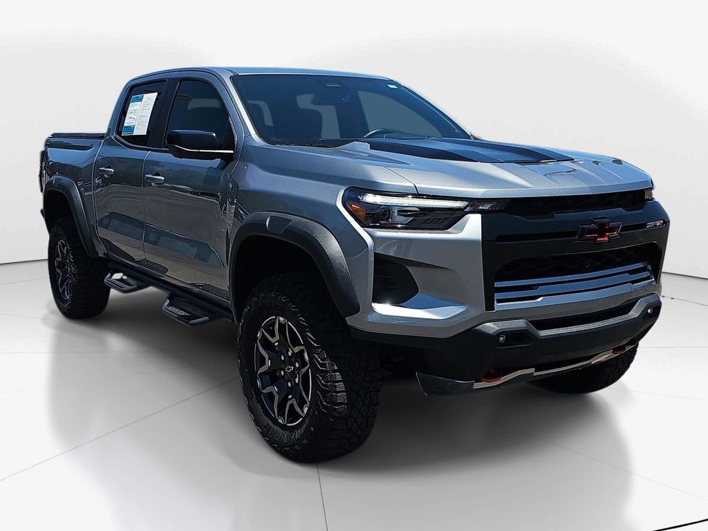 Used 2024 Chevrolet Colorado ZR2 w/ ZR2 Convenience Package III AWD/4WD video 3