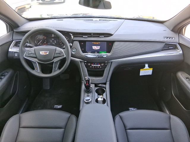 New 2026 Cadillac XT5 Luxury w/ LPO, Premium Carpet Package image 9