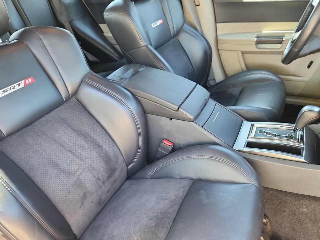 Used 2006 Chrysler 300 SRT8 w/ SRT Option Group II RWD image 12