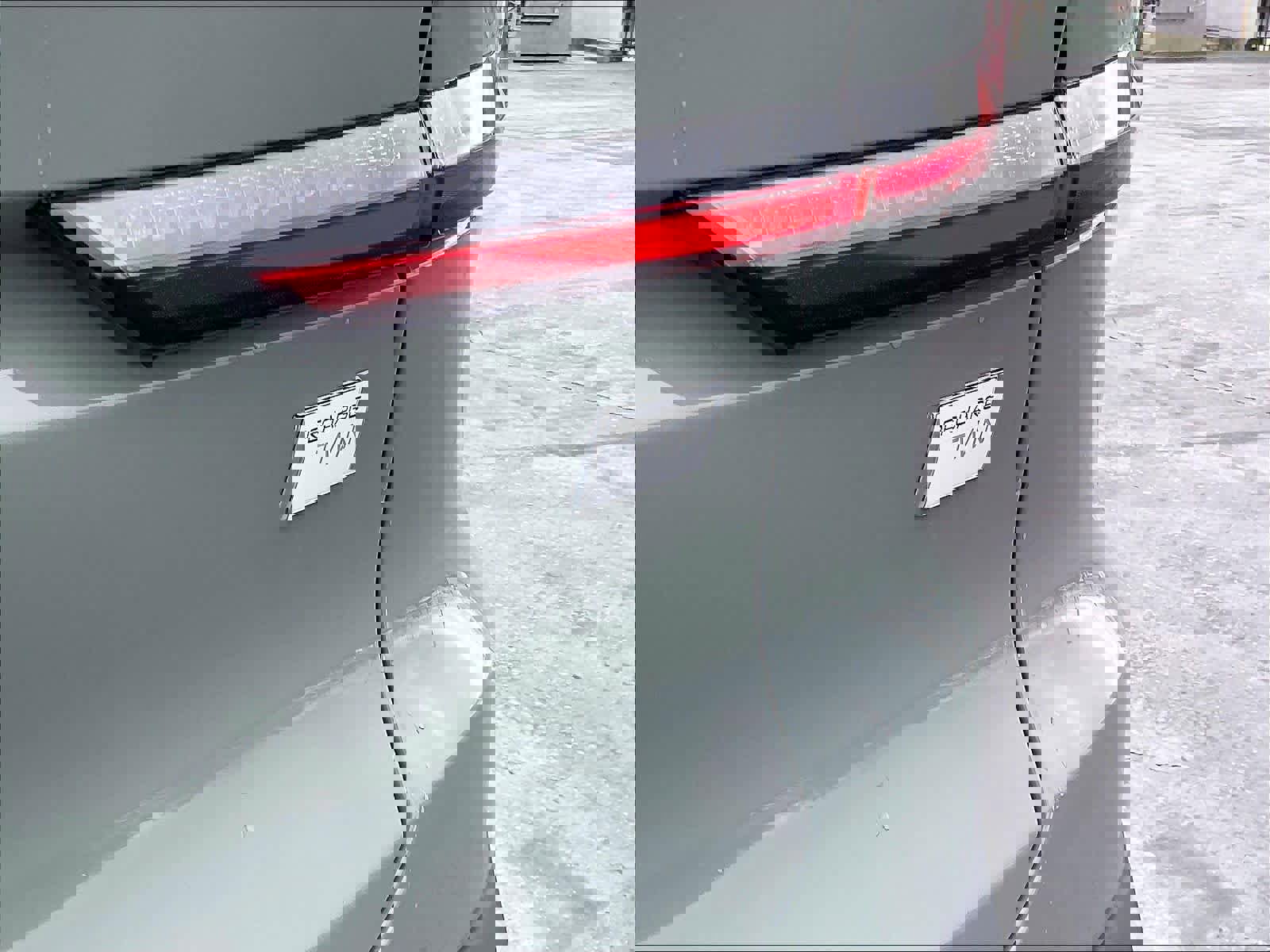 Used 2023 Volvo C40 P8 Recharge Ultimate image 11