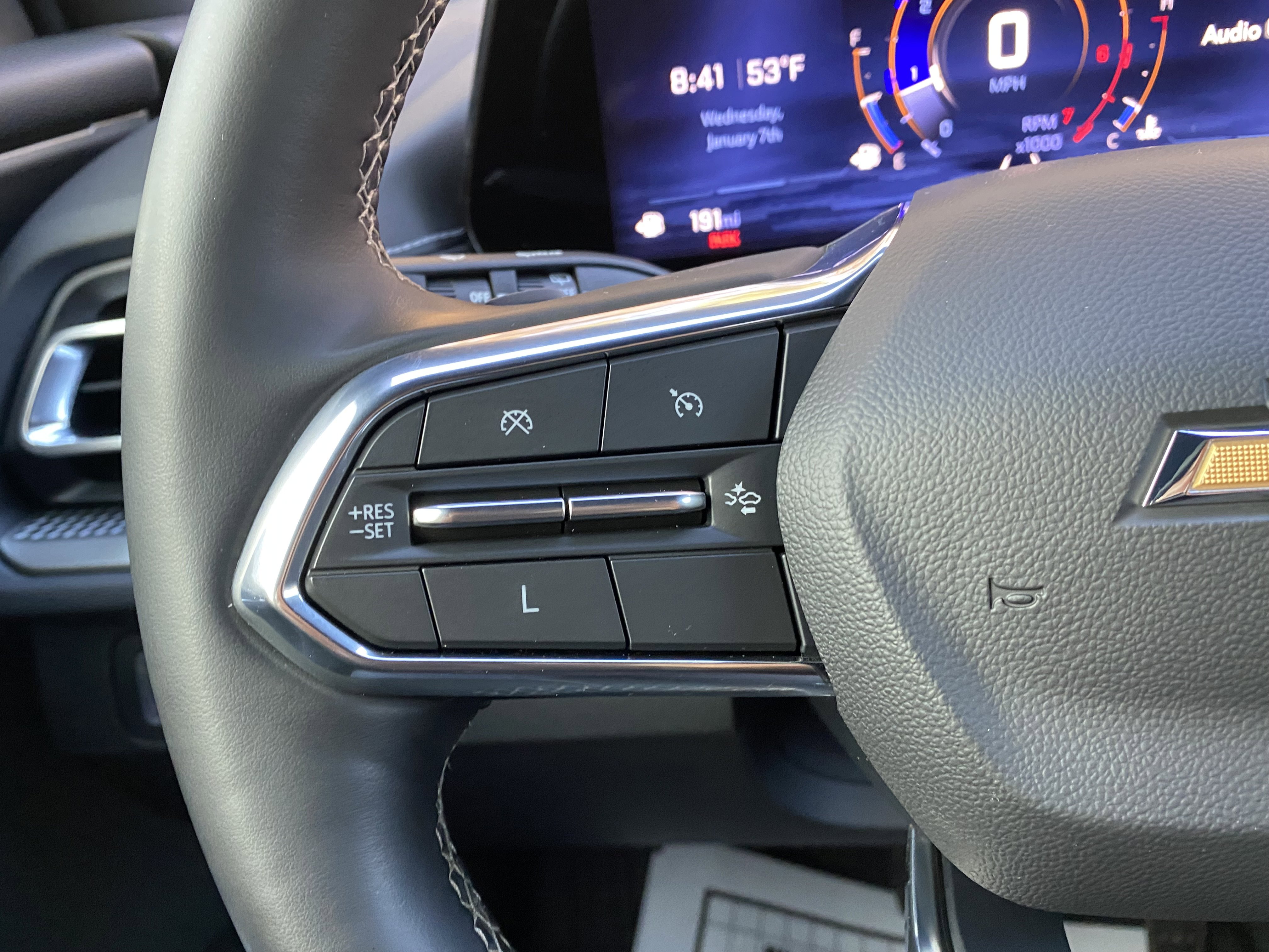 Used 2024 Chevrolet Traverse LT w/ Trailering Package image 19