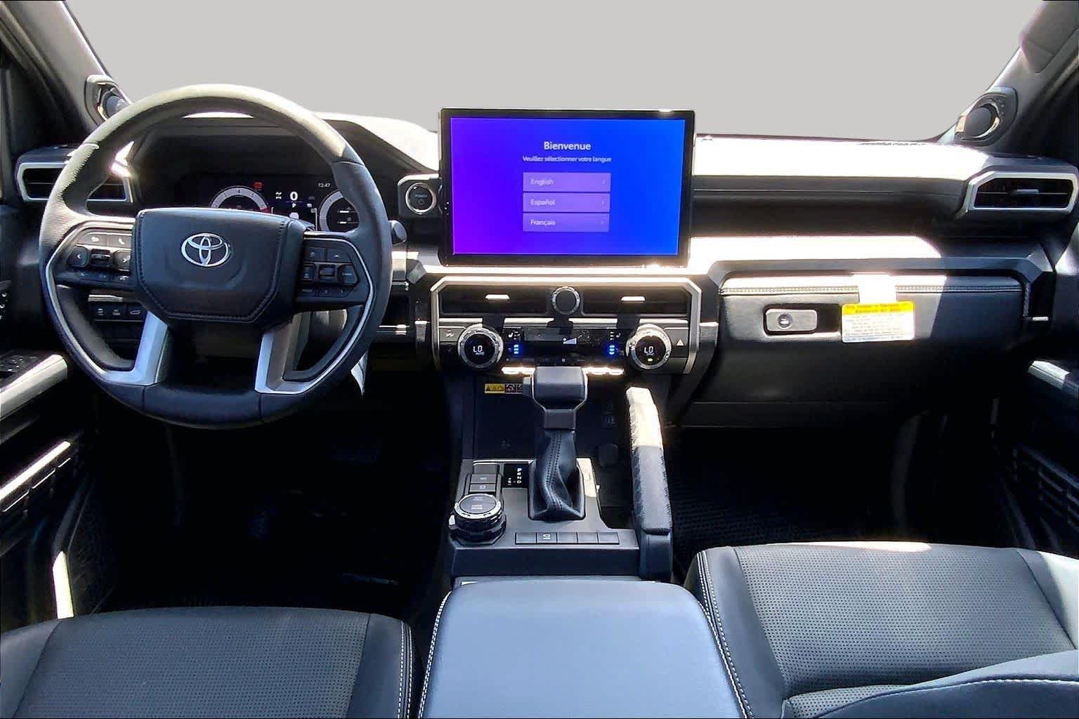 Used 2025 Toyota 4Runner Limited AWD/4WD image 16