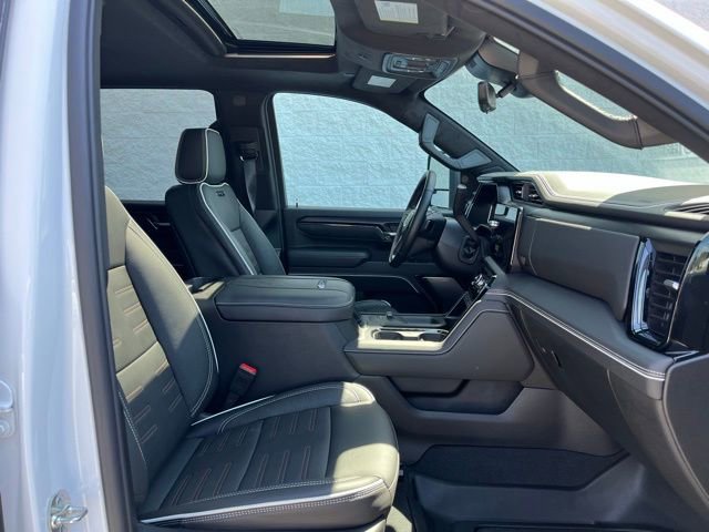 Used 2026 GMC Sierra 2500 AT4X image 10