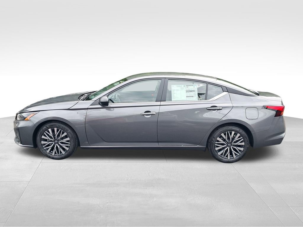 New 2026 Nissan Altima 2.5 SV FWD image 2