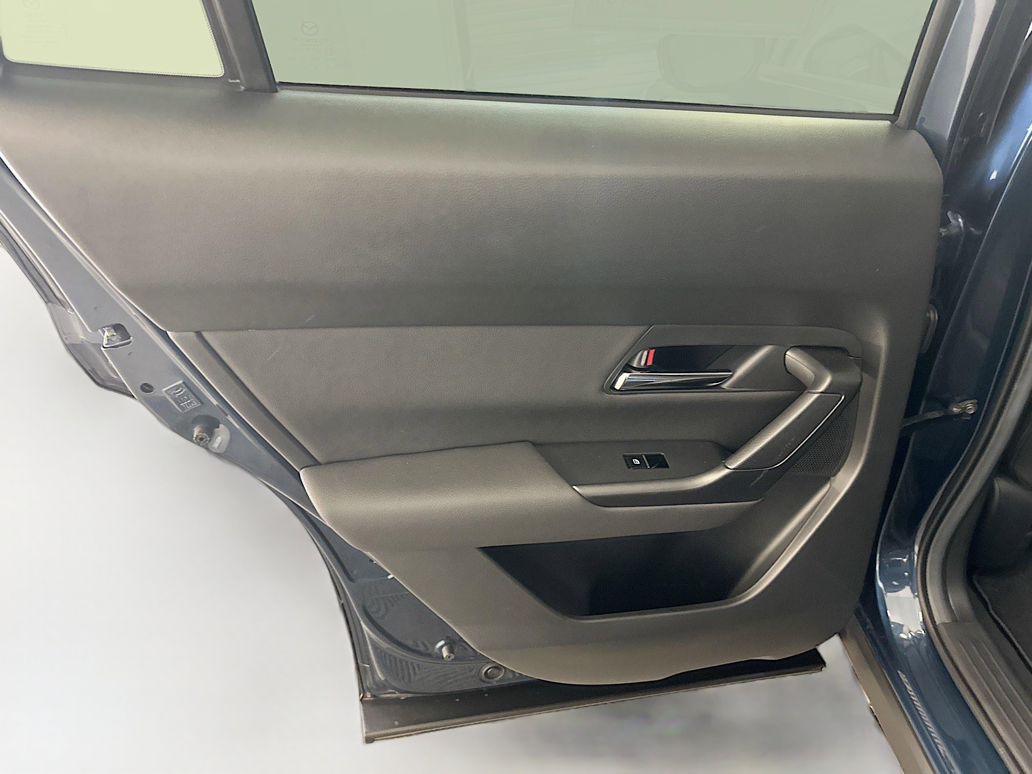 Used 2025 MAZDA CX-50 2.5 Hybrid w/ Premium Plus Pkg image 28