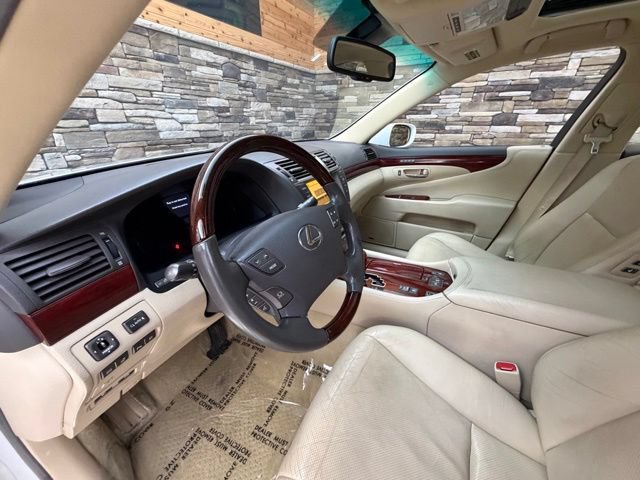Used 2012 Lexus LS 460 AWD w/ Luxury Value Edition image 12