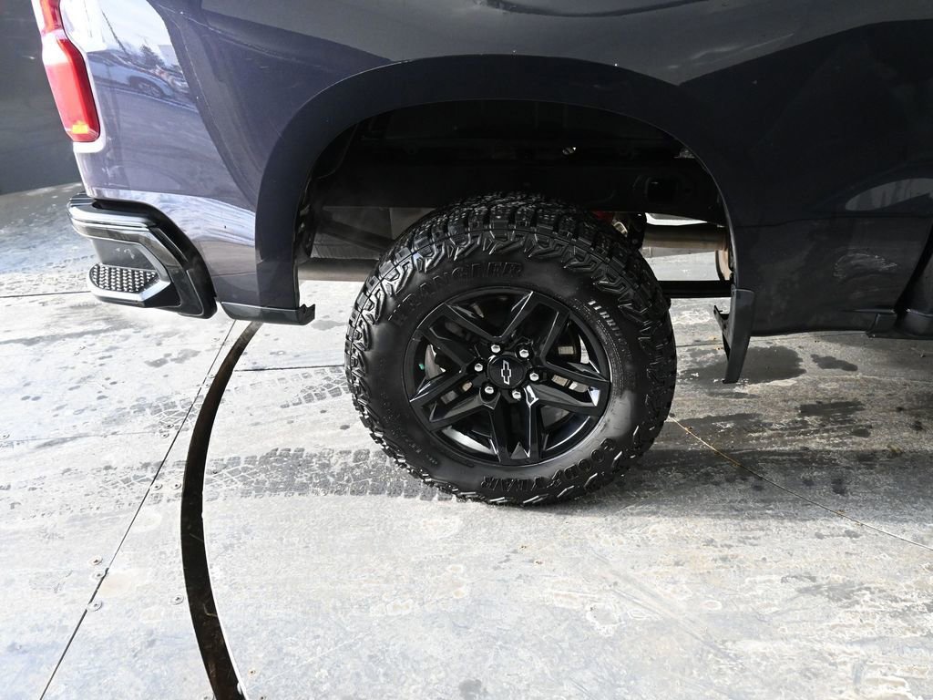 Used 2024 Chevrolet Silverado 1500 LT Trail Boss w/ Convenience Package II image 24