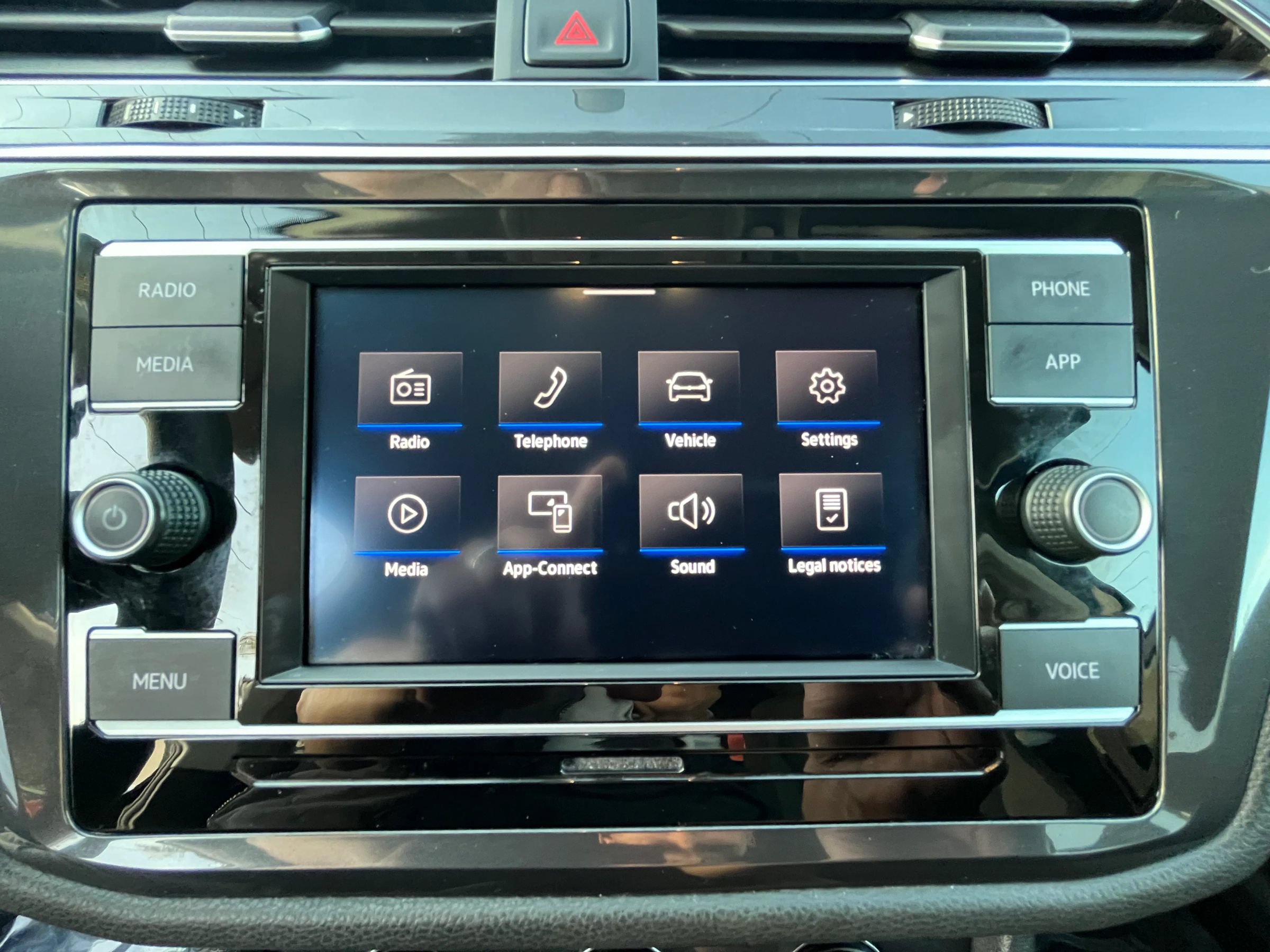 Used 2020 Volkswagen Tiguan S FWD image 23