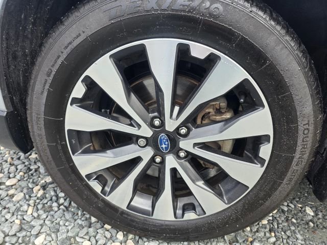 Used 2017 Subaru Outback 2.5i Limited image 9