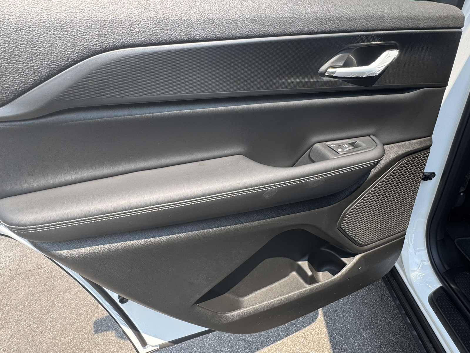 New 2026 Jeep Grand Cherokee L Laredo RWD image 24