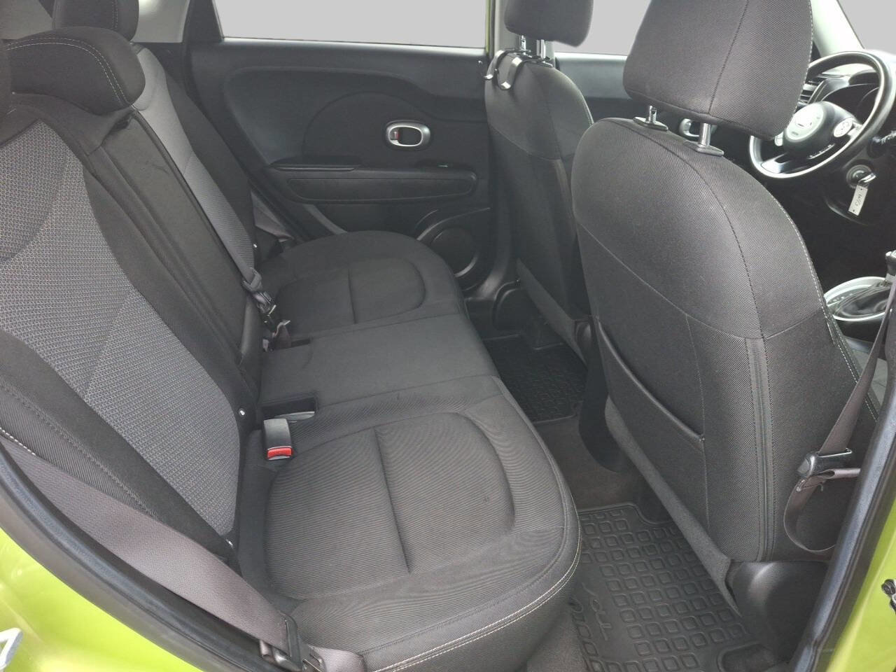 Used 2017 Kia Soul + image 13