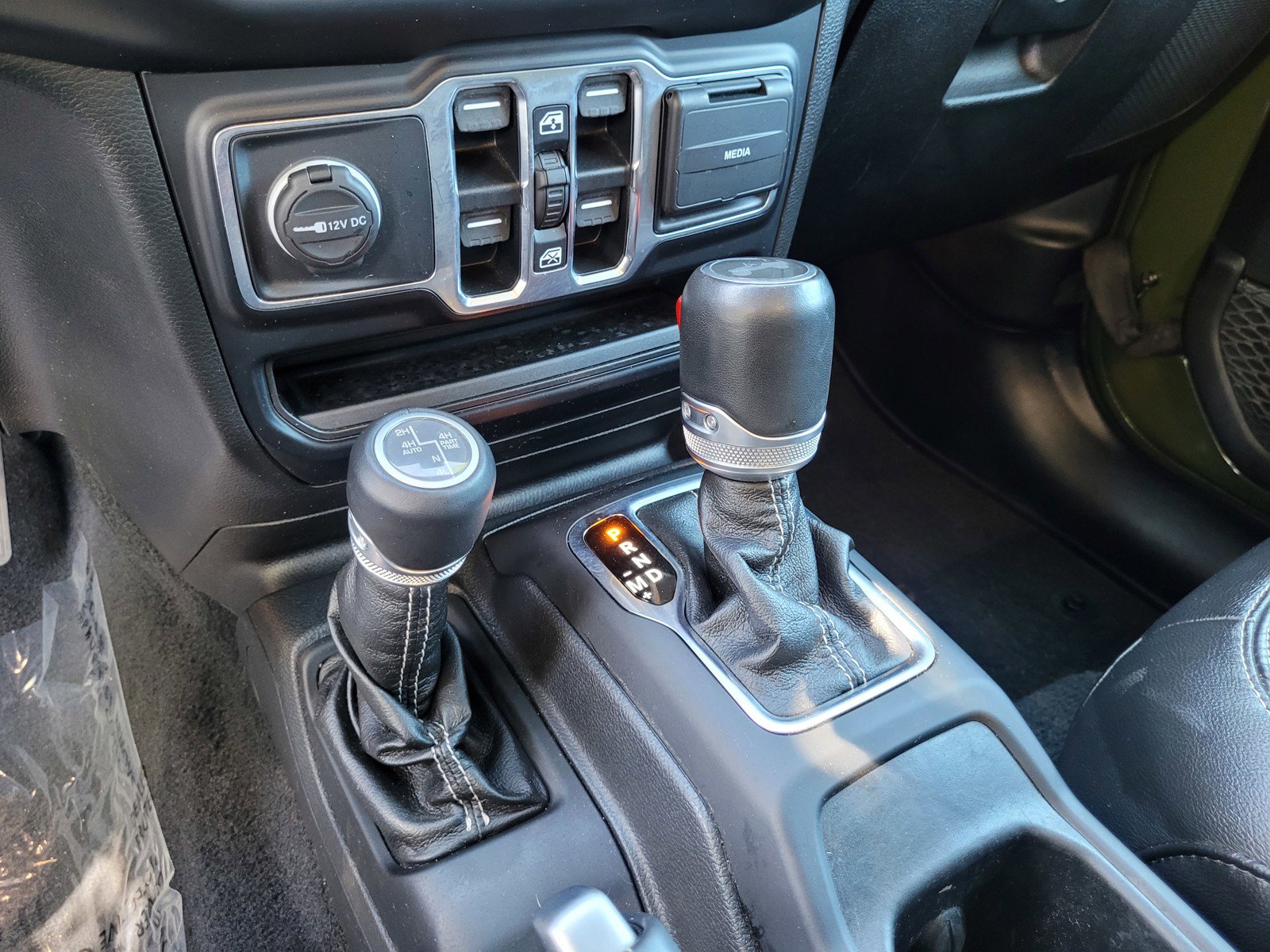 Used 2021 Jeep Wrangler Unlimited Sahara w/ Cold Weather Group image 20